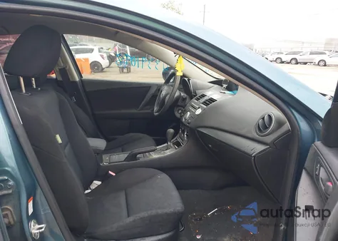 2011 Mazda Mazda3 I Sport from USA, damaged, VIN JM1BL1UF3B1453613